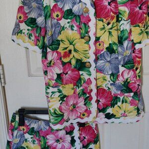 J Mc Laughlin. Floral Summer Suit. Skirt and Top.